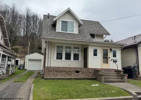 650 Locust Ave, Weston, WV 26452