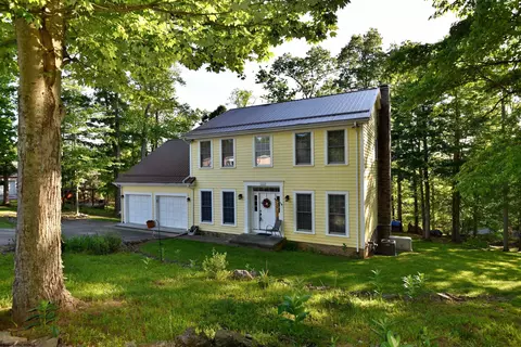 3008 Dogwood Rd, Bridgeport, WV 26330