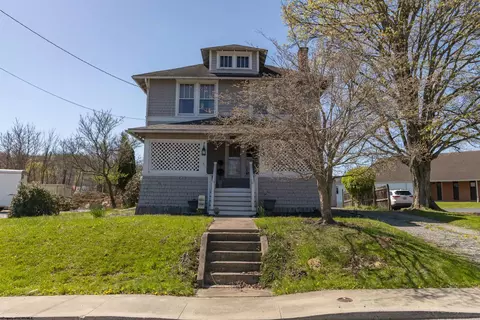 115 E Philadelphia Ave, Bridgeport, WV 26330