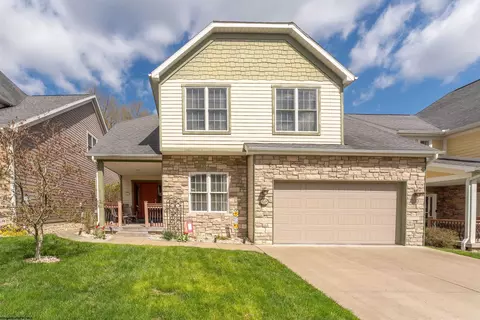 12 French Quarters Dr, Morgantown, WV 26505