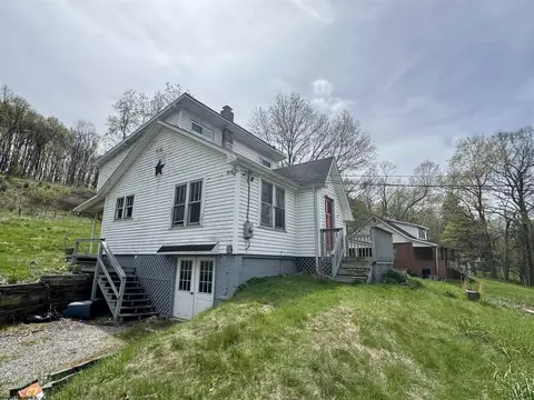 5309 Fairmont Rd, Rivesville, WV 26588