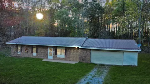3935 Cranesville Rd, Terra Alta, WV 26764