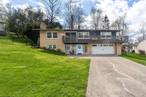 157 Scenery Dr, Morgantown, WV 26505