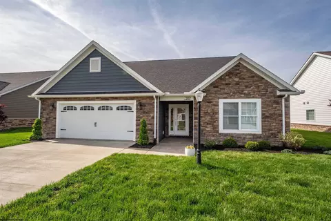 207 Middle Brook Ln, Morgantown, WV 26508