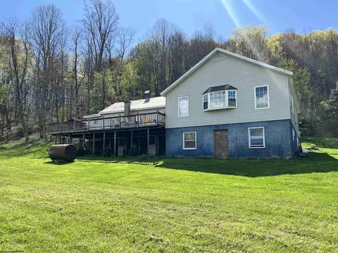 549 Colebank Rd, Moatsville, WV 26405