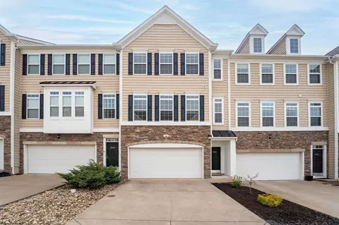 4106 Sun View Dr, Morgantown, WV 26505