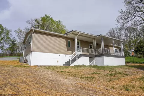 794 Beulah Rd, Morgantown, WV 26508
