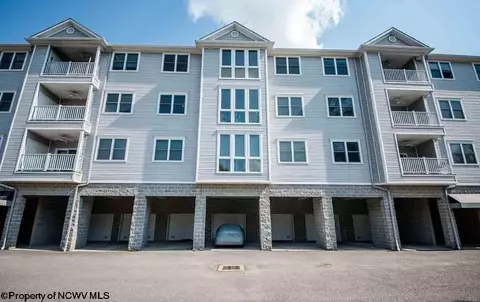 115 Fountain View Dr, Morgantown, WV 26505