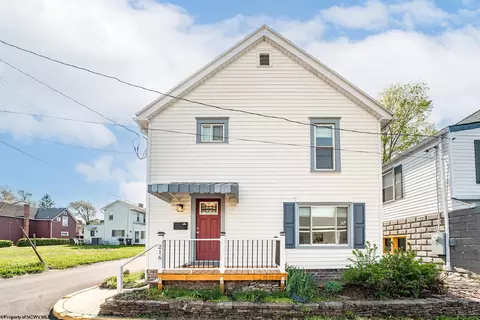 216 Reay Aly, Morgantown, WV 26501