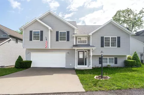 111 June Ln, Morgantown, WV 26508