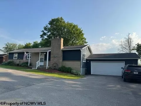 235 Hickory Dr, Elkins, WV 26241