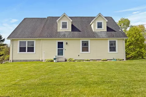 112 View St, Kingwood, WV 26537