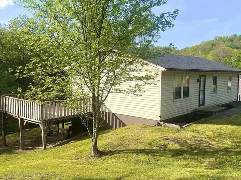 1629 Gregorys Run, Clarksburg, WV 26301