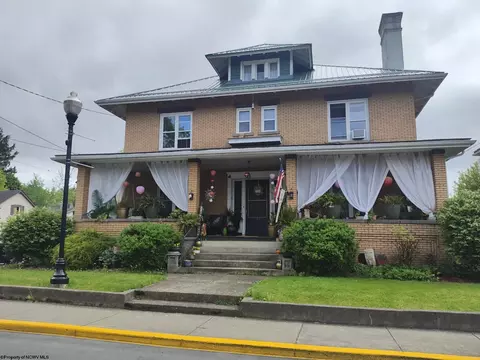 123 E Main St, Buckhannon, WV 26201