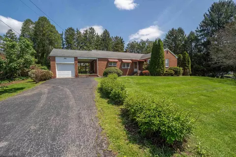 1060 Takoma St, Morgantown, WV 26505