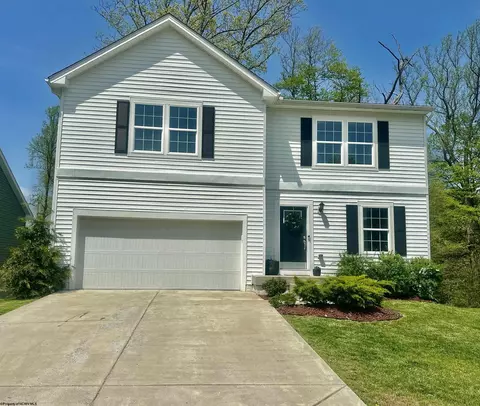 203 Black Oak Ln, Morgantown, WV 26508