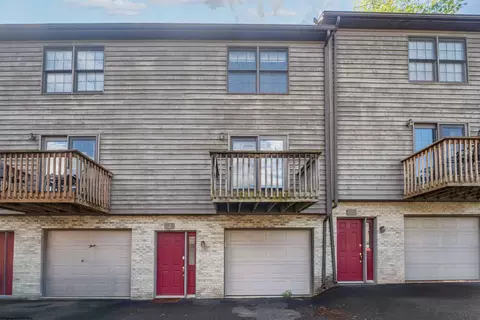 12 Silver View Ct, Morgantown, WV 26508