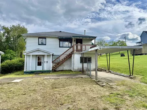 413 12 Murray Ave, Fairmont, WV 26554