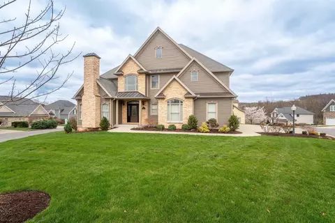 5 Berkshire Dr, Morgantown, WV 26508