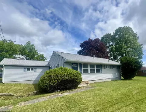 213 Albright Rd, Kingwood, WV 26537