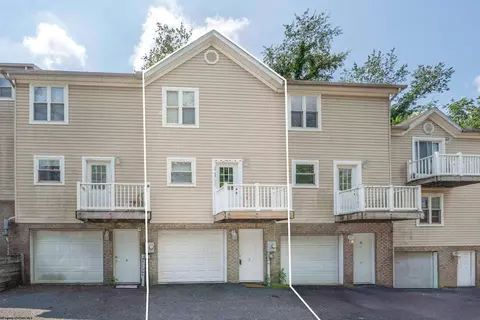 3 Bakers Pointe Pointe, Morgantown, WV 26505