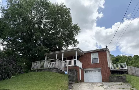 22 Clark St, Rivesville, WV 26588