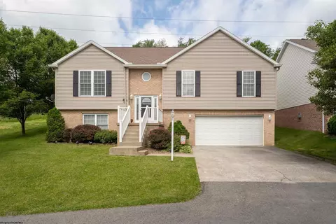 101 Summits Rdg, Morgantown, WV 26508