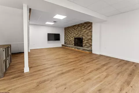 Living - 433 Devon Rd, Morgantown, WV 26505 photo 6 of 6