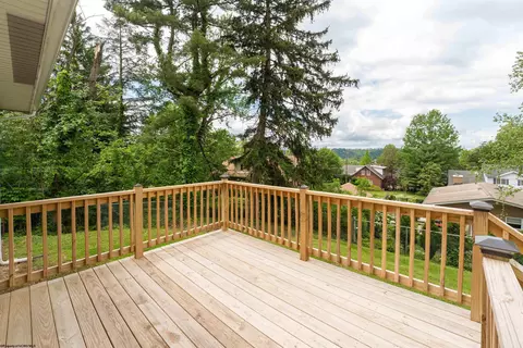 Exterior - 433 Devon Rd, Morgantown, WV 26505 photo 6 of 10