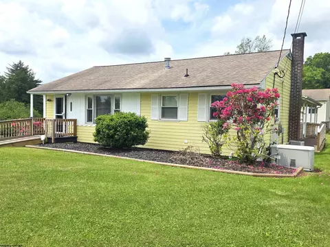 119 Miller Rd, Kingwood, WV 26537