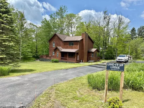 146 Yoakum Run Rd, Davis, WV 26260