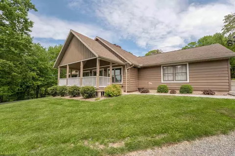 1226 Hazelton Rd, Bruceton Mills, WV 26525