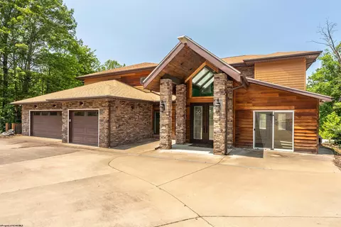2081 Lakeside Ests, Morgantown, WV 26508
