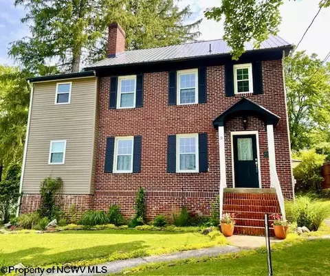 5 Key St, Elkins, WV 26241