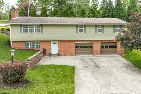 101 Forest Dr, Morgantown, WV 26505