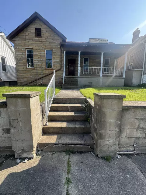 213 Liberty Ave, Clarksburg, WV 26301
