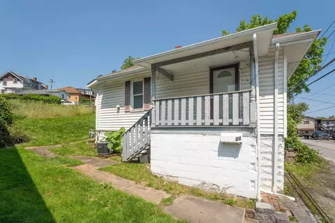 21 Dunkard Ave, Westover, WV 26501
