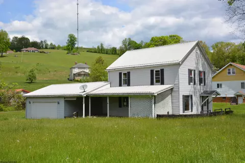 45 Springdale St, Grafton, WV 26354