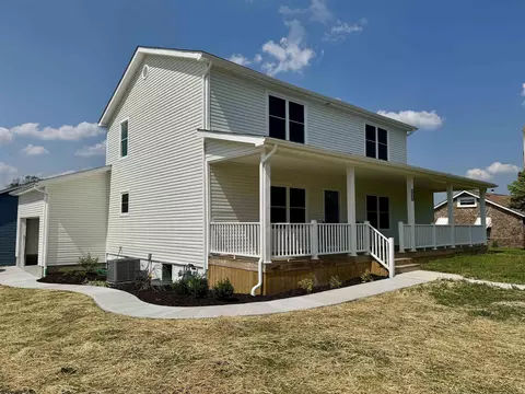 1595 Mary Lou Retton Dr, Fairmont, WV 26554