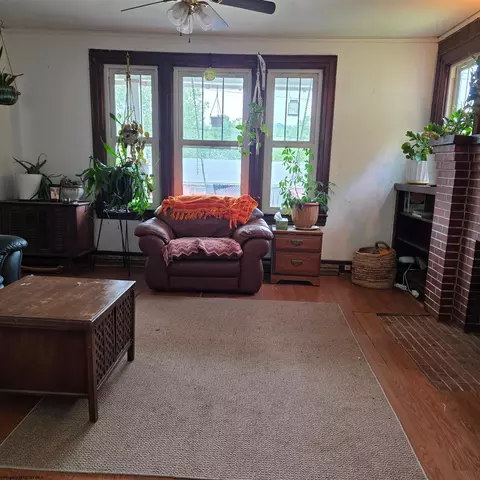 147 E 6th St, Weston, WV 26452 photo 13