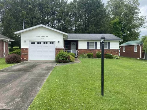 1730 S Davis Ave, Elkins, WV 26241