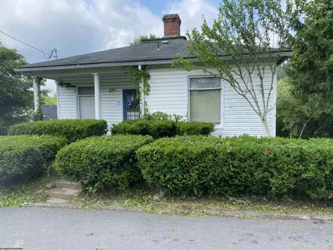 949 Washburn St, Clarksburg, WV 26301