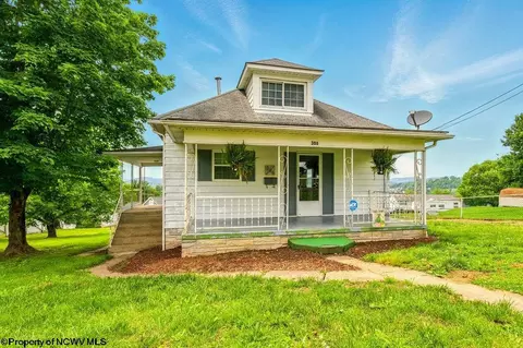 306 Clark St, Fairmont, WV 26554