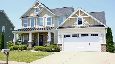 100 Falling Water Ln, Morgantown, WV 26508