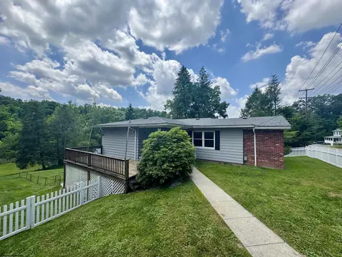 296 Old Cheat Rd, Morgantown, WV 26508