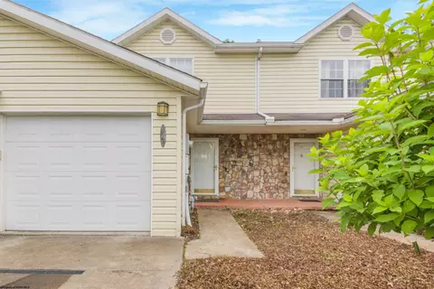 1604 Cain St, Star City, WV 26505