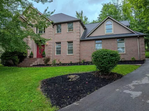 4134 Cove Point Dr, Morgantown, WV 26508