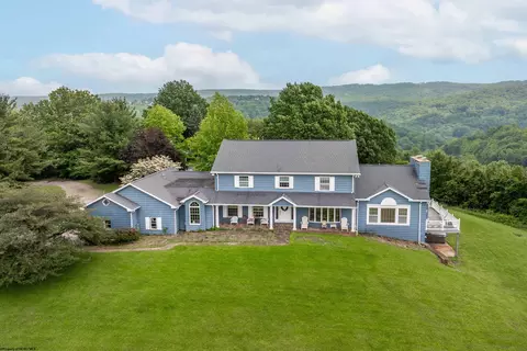 142 Vecchio Ln, Morgantown, WV 26508