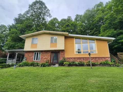 149 Daisy Ln, Montrose, WV 26283