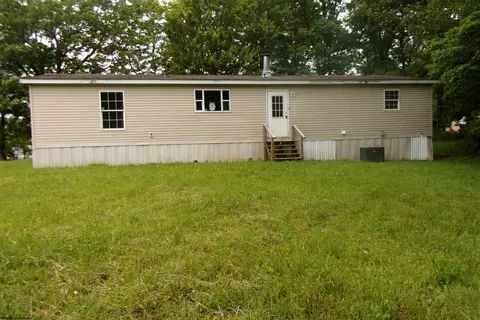 424 Indian Rock Rd, Reedsville, WV 26547